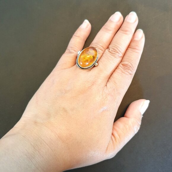 Beautiful Vintage Large Natural Baltic Amber 925 Sterling Silver Cocktail Ring - Picture 3 of 13